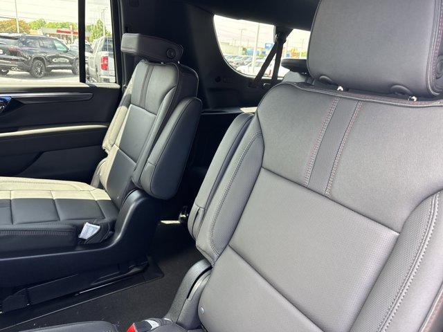 new 2025 Chevrolet Suburban car, priced at $80,095