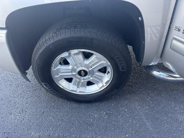 used 2009 Chevrolet Silverado 1500 car, priced at $9,000