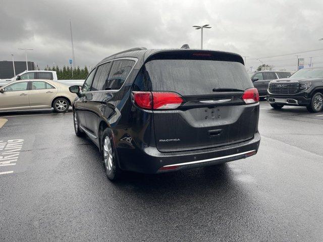 used 2017 Chrysler Pacifica car, priced at $13,500