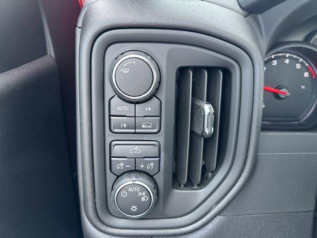 new 2025 Chevrolet Silverado 1500 car, priced at $46,135