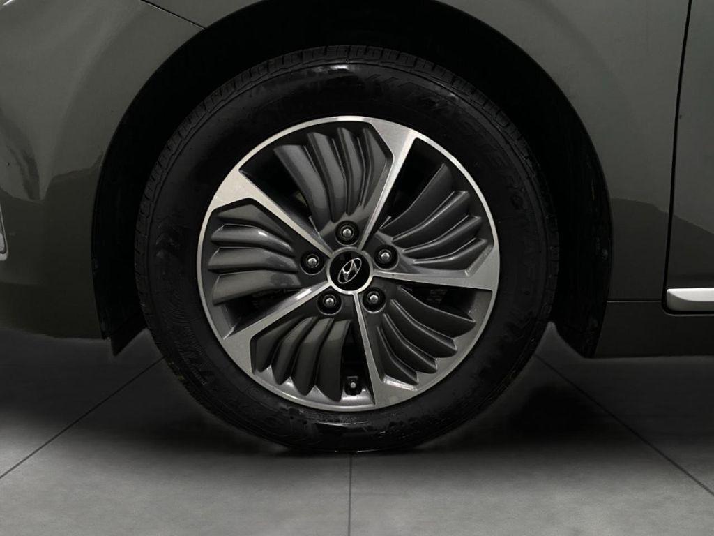 used 2021 Hyundai Ioniq Plug-In Hybrid car, priced at $20,000