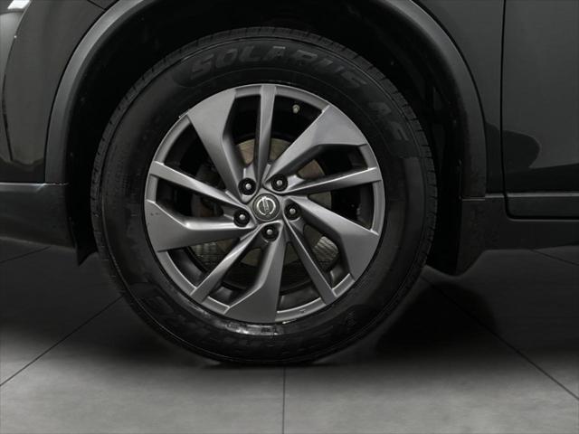 used 2016 Nissan Rogue car, priced at $16,506