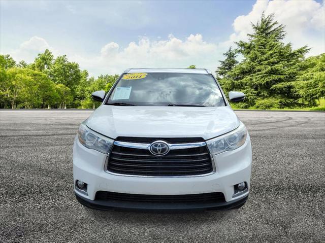 used 2014 Toyota Highlander car, priced at $20,995