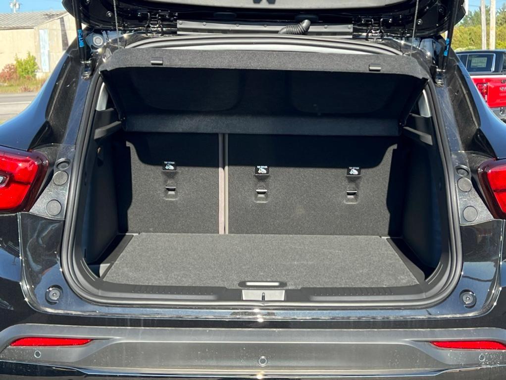 new 2025 Chevrolet Trax car, priced at $26,955
