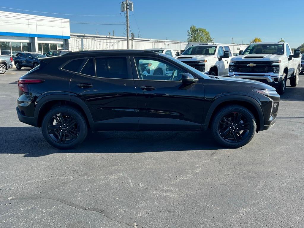 new 2025 Chevrolet Trax car, priced at $26,955