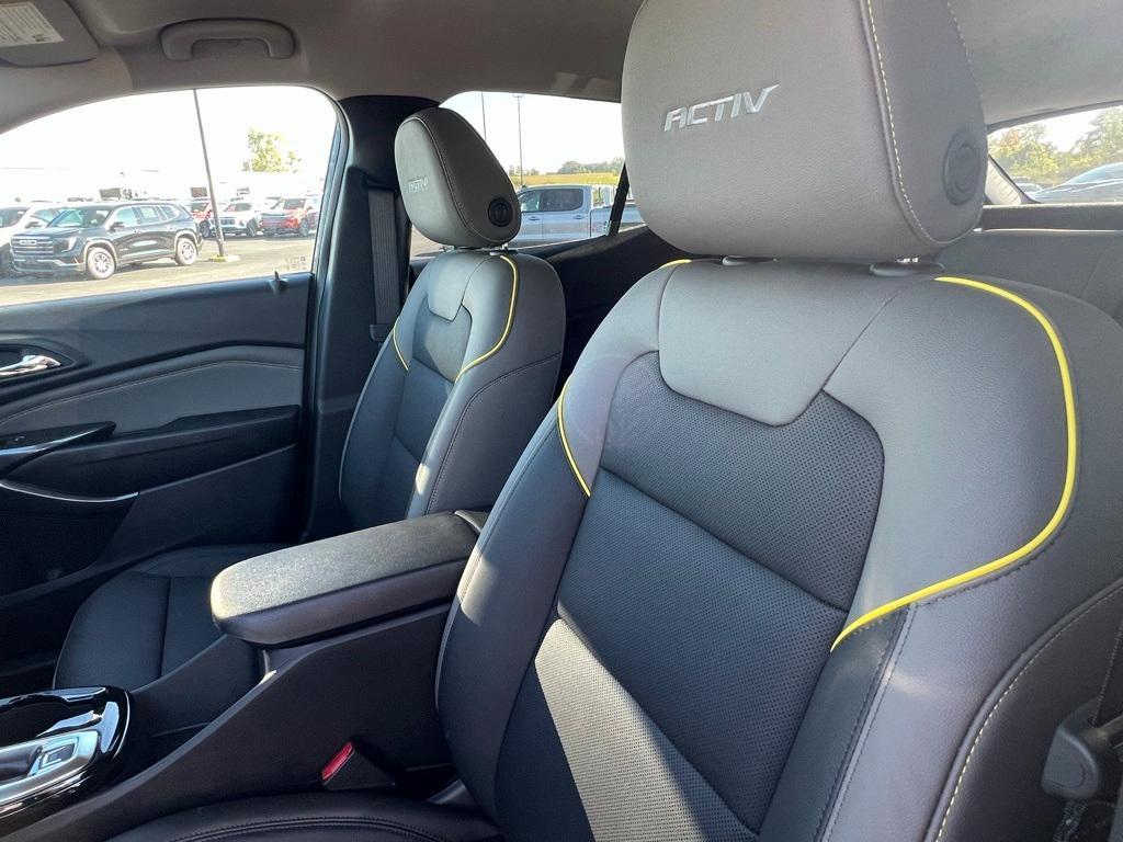 new 2025 Chevrolet Trax car, priced at $26,955