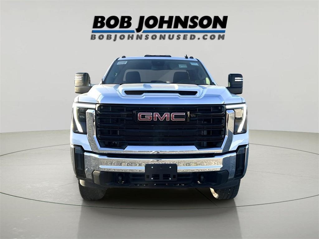 new 2025 GMC Sierra 3500 car, priced at $52,503