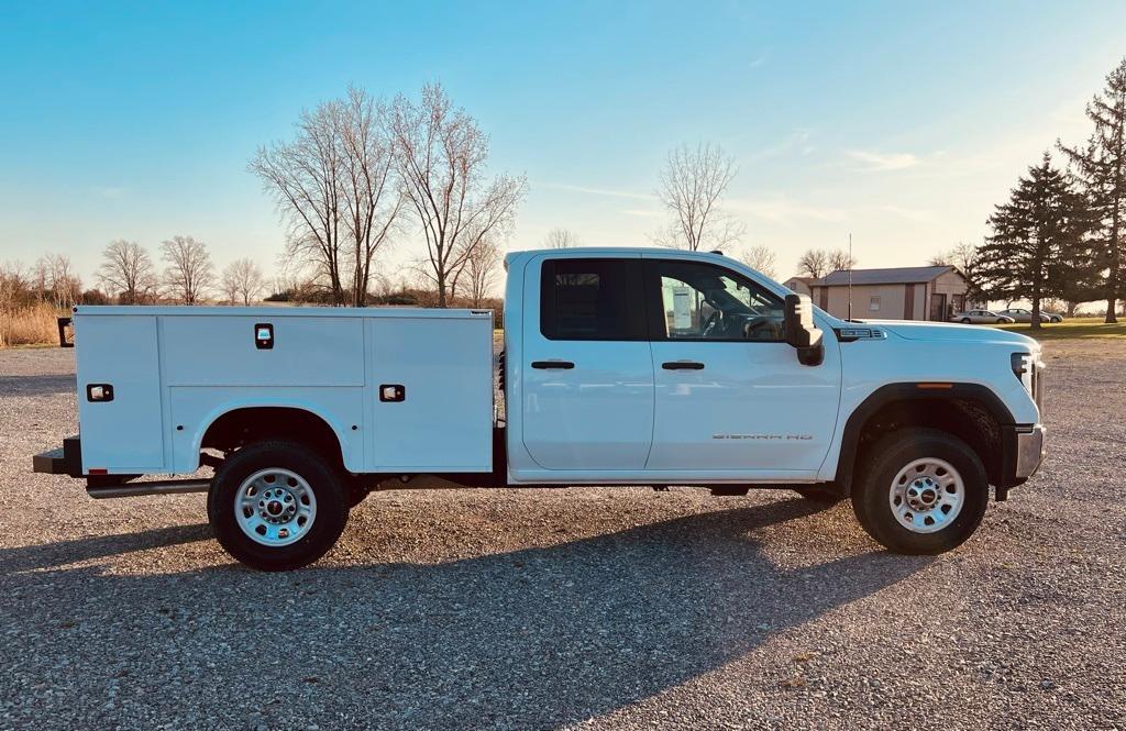 new 2025 GMC Sierra 3500 car, priced at $52,503