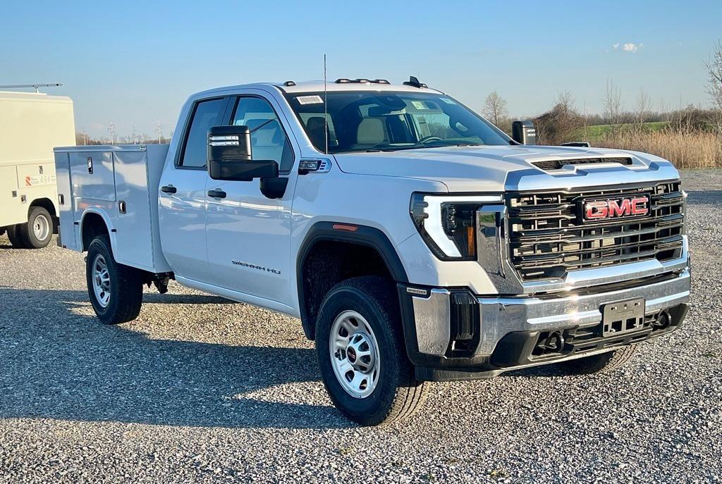 new 2025 GMC Sierra 3500 car, priced at $52,503