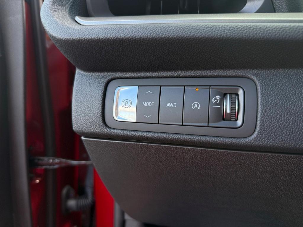 new 2026 Chevrolet Traverse car, priced at $48,530