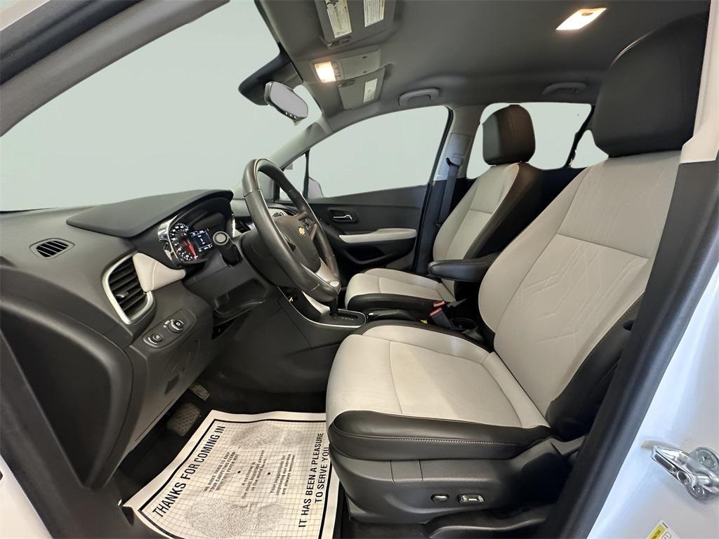 used 2022 Chevrolet Trax car, priced at $18,911