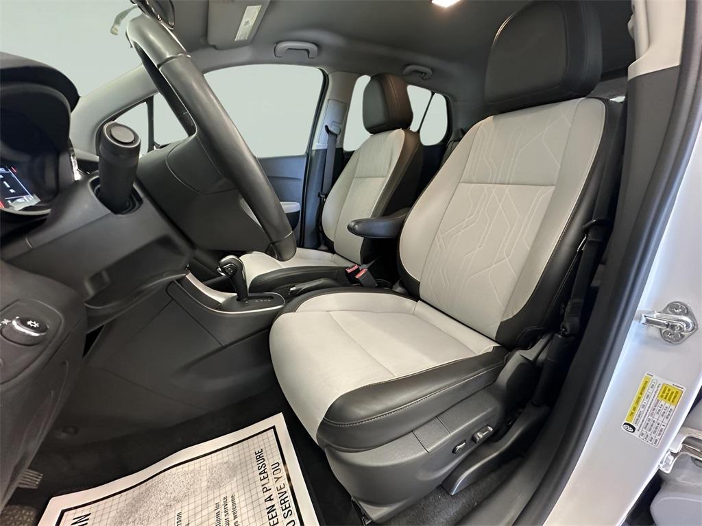 used 2022 Chevrolet Trax car, priced at $18,911