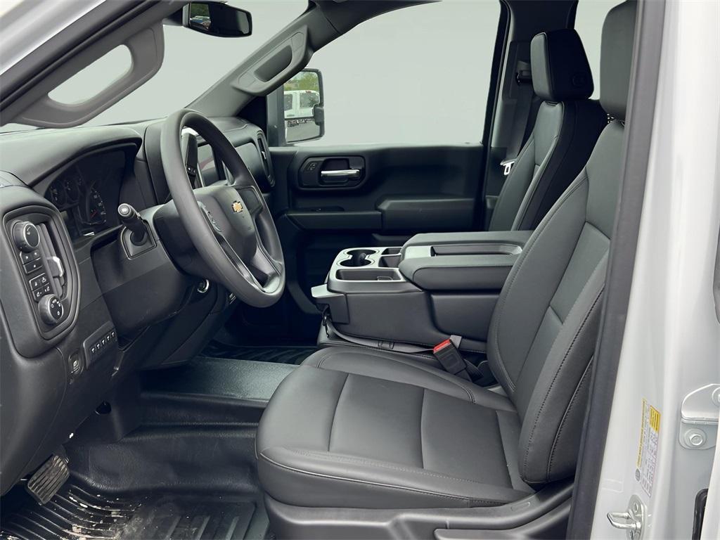 new 2025 Chevrolet Silverado 2500 car, priced at $52,628