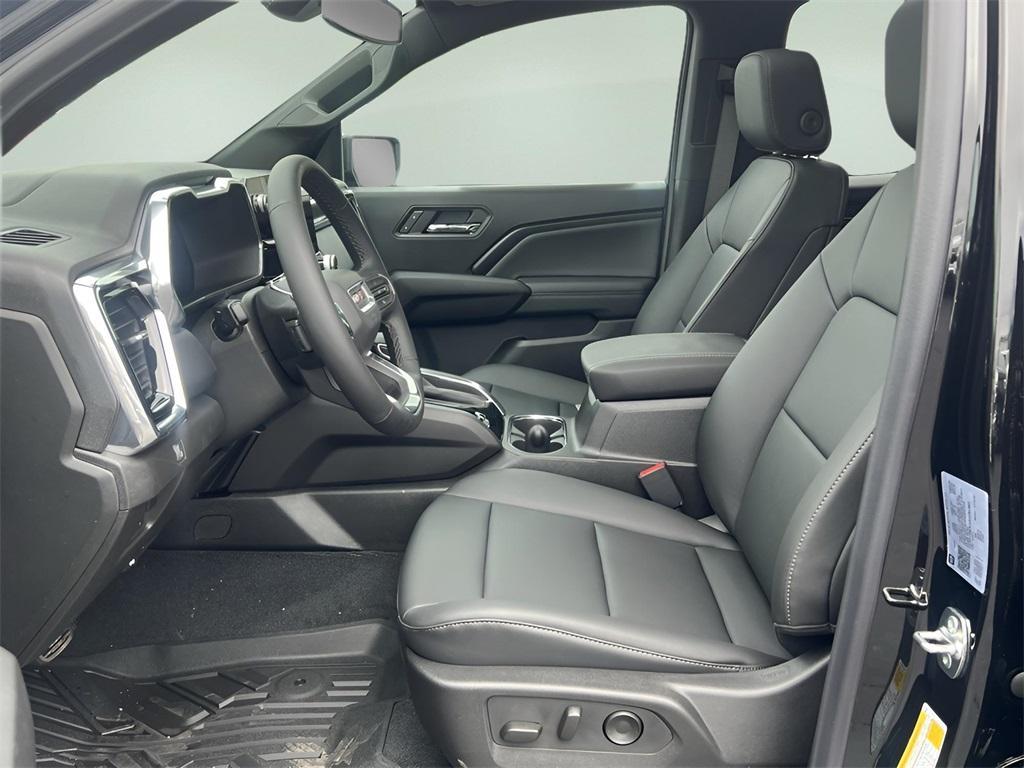 new 2025 GMC Canyon car, priced at $49,445