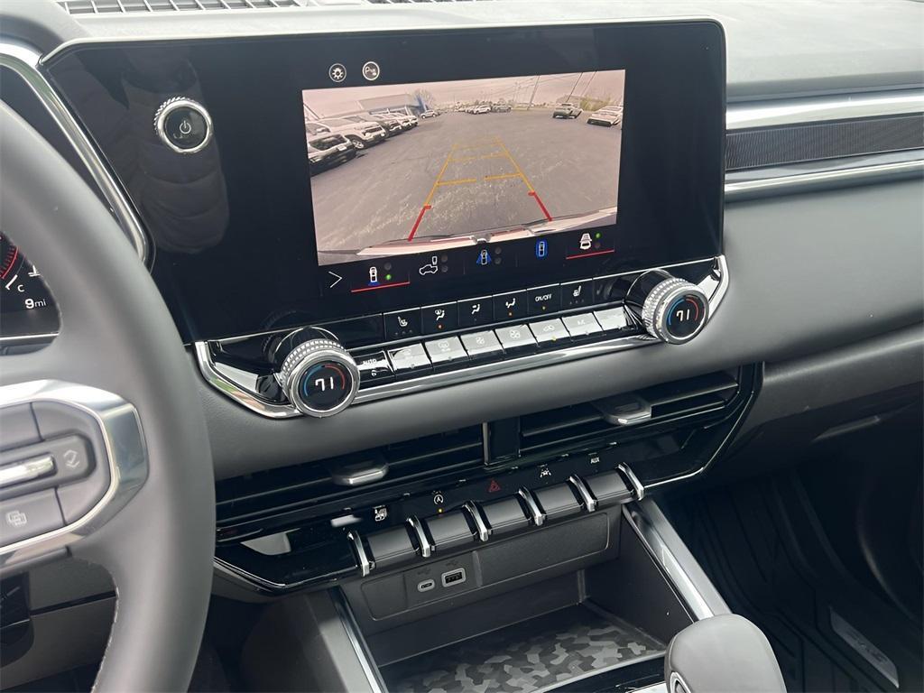 new 2025 GMC Canyon car, priced at $49,445