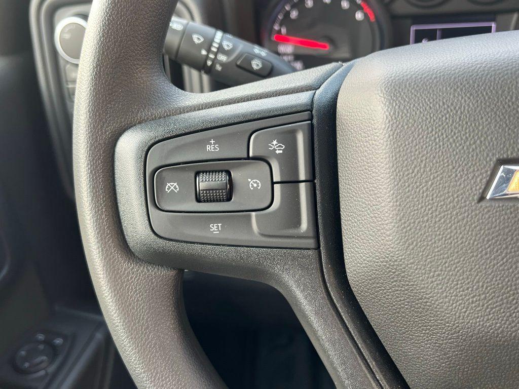 new 2025 Chevrolet Silverado 1500 car, priced at $39,695