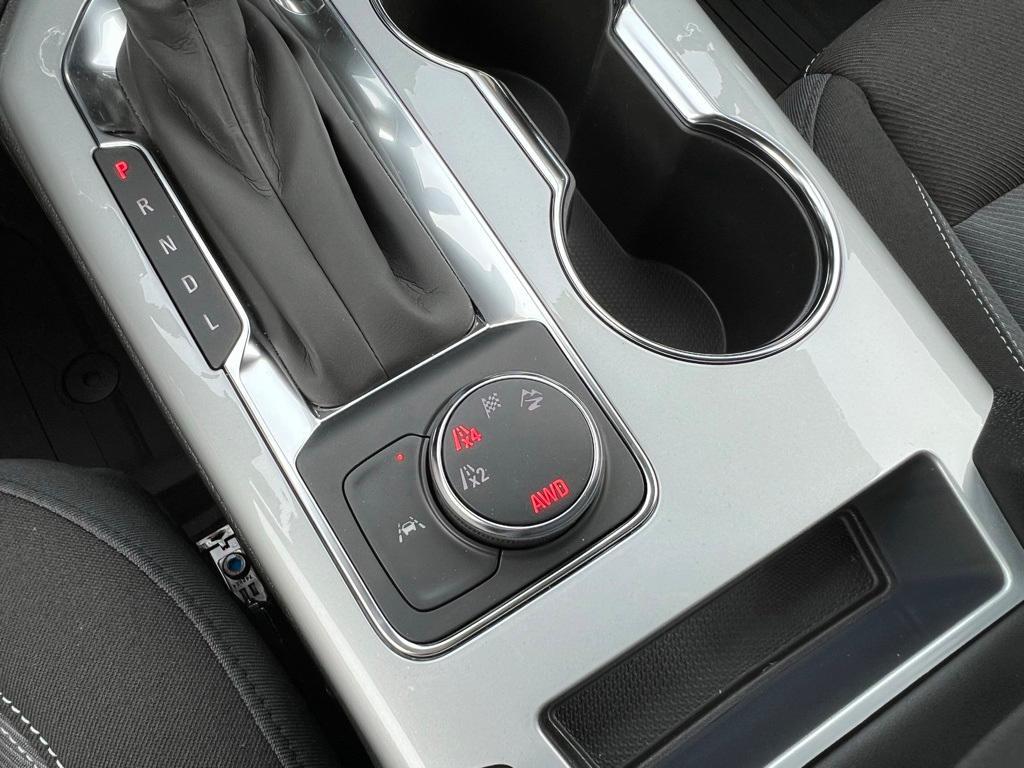 new 2025 Chevrolet Blazer car, priced at $37,640