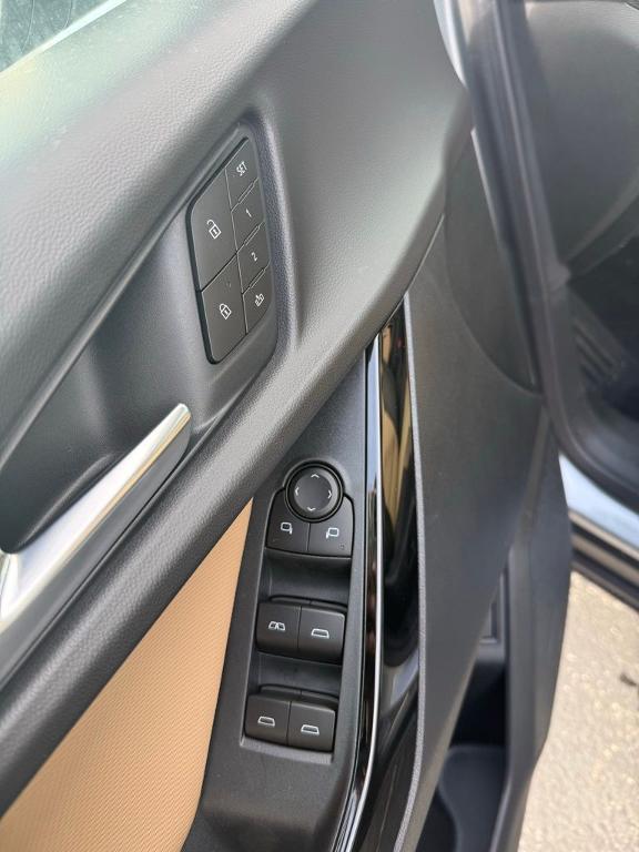 new 2026 Chevrolet Equinox car, priced at $38,375