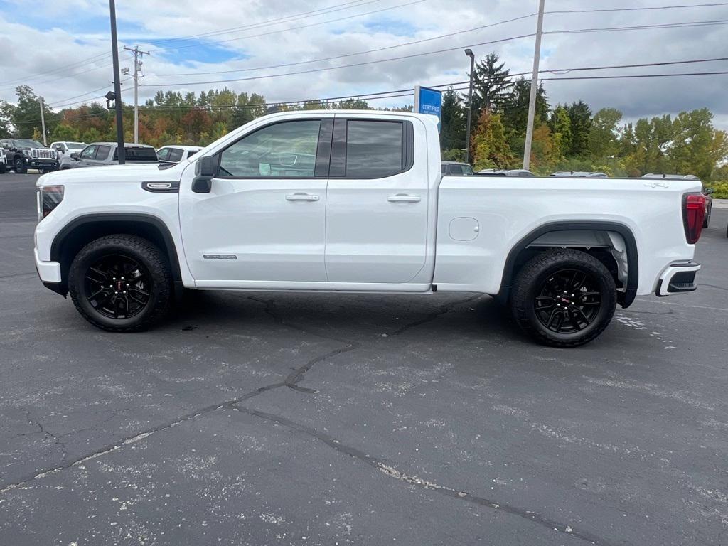 new 2025 GMC Sierra 1500 car, priced at $48,395