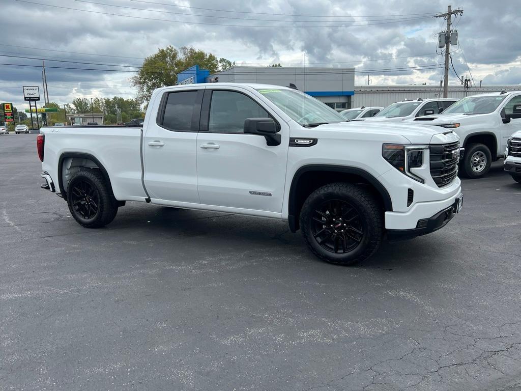 new 2025 GMC Sierra 1500 car, priced at $48,395