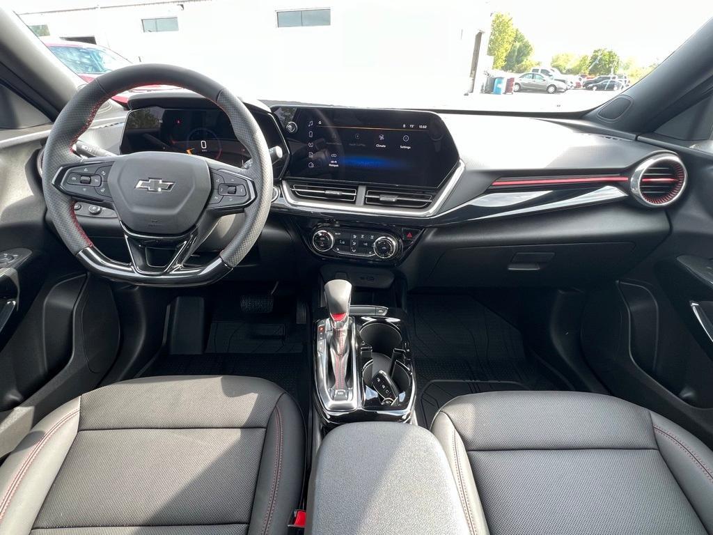 new 2025 Chevrolet Trax car, priced at $27,085