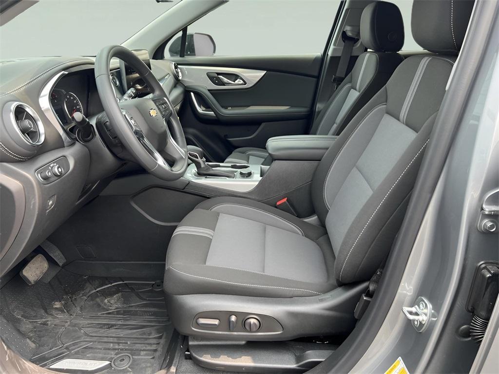new 2025 Chevrolet Blazer car, priced at $37,940