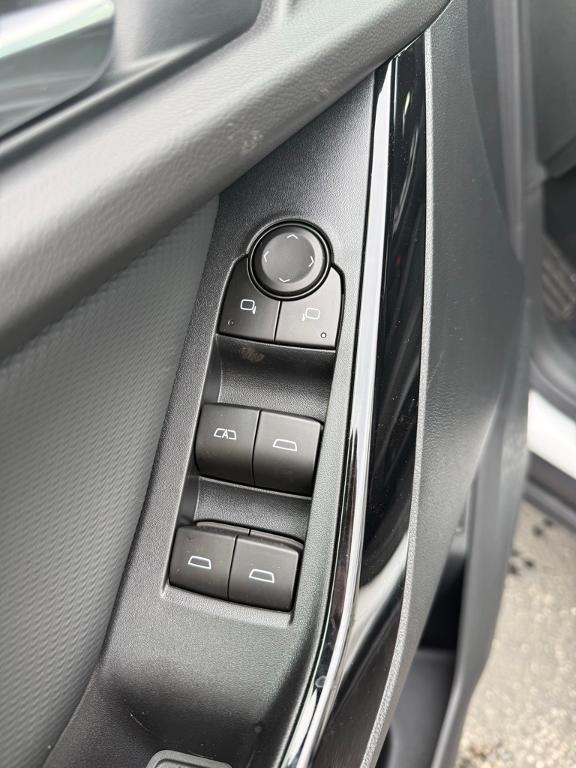 new 2026 Chevrolet Equinox car, priced at $31,825