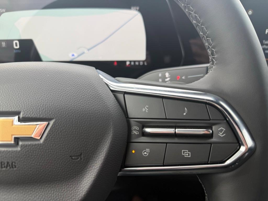 new 2026 Chevrolet Equinox car, priced at $31,825