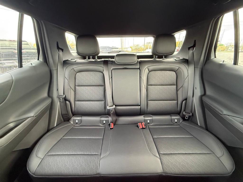 new 2026 Chevrolet Equinox car, priced at $31,825