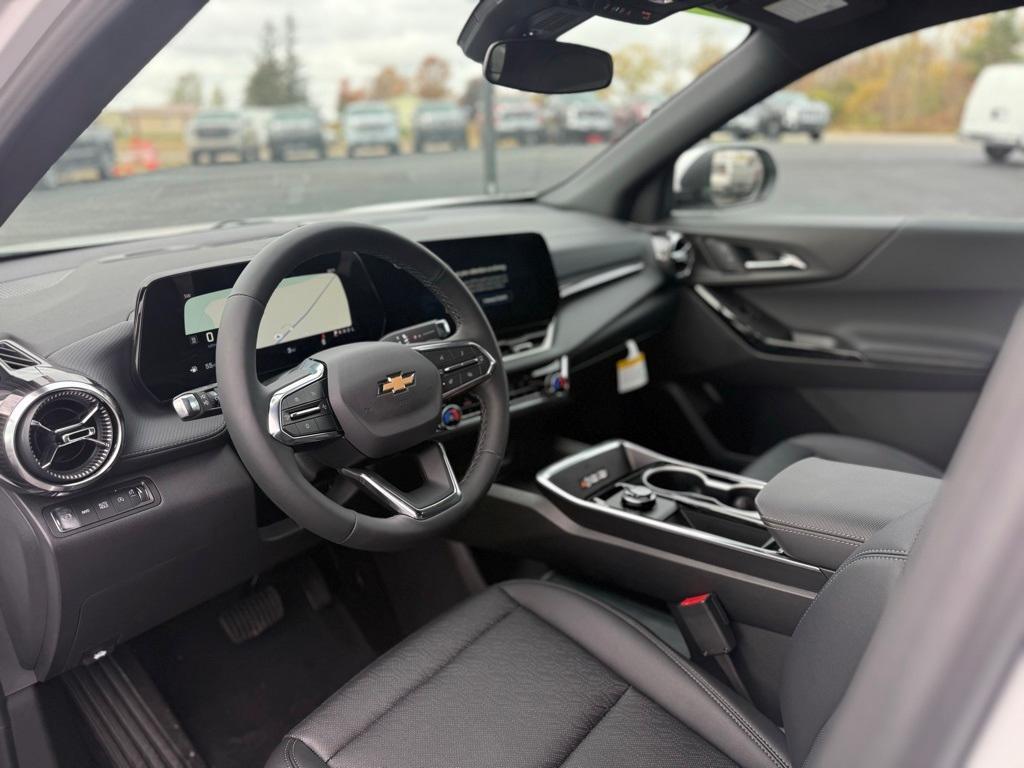 new 2026 Chevrolet Equinox car, priced at $31,825