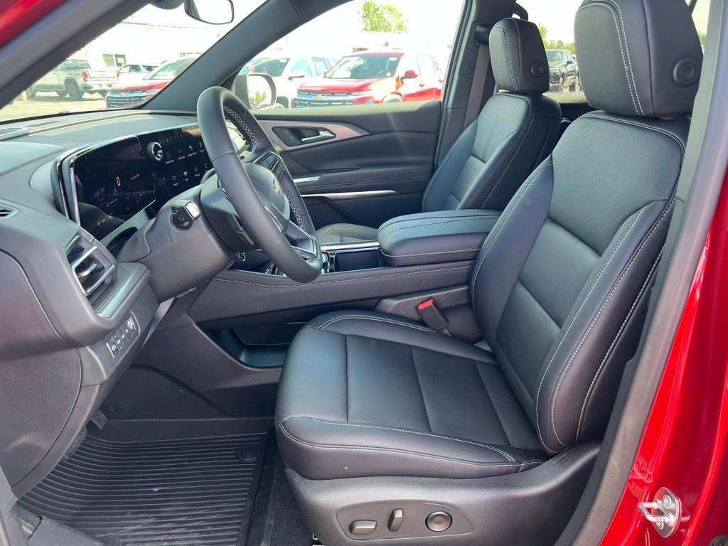 new 2025 Chevrolet Traverse car, priced at $47,225