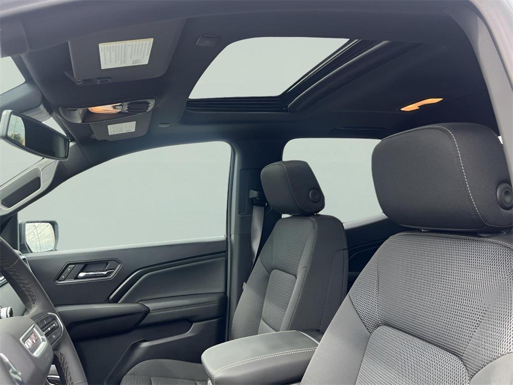 new 2025 GMC Canyon car, priced at $48,570
