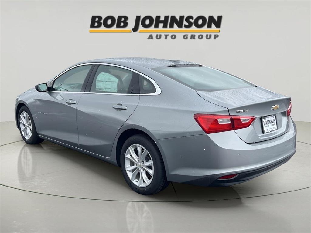 new 2025 Chevrolet Malibu car