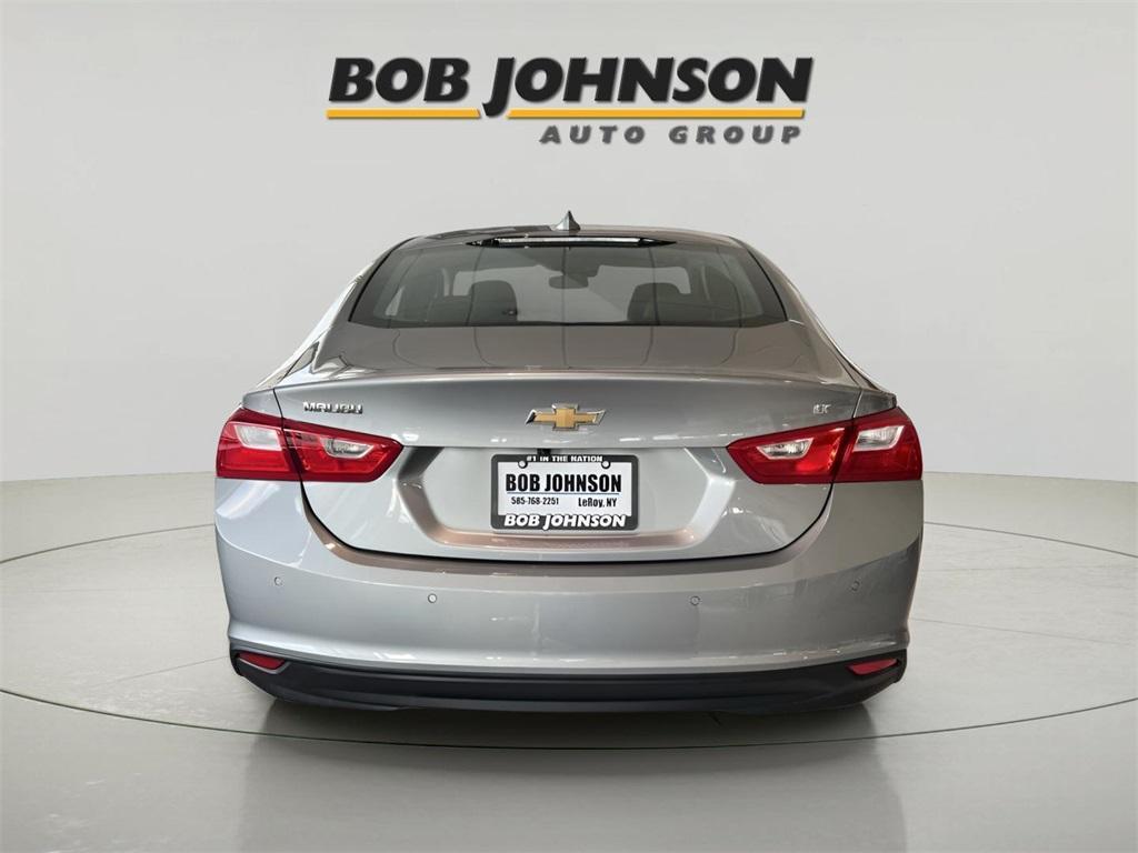 new 2025 Chevrolet Malibu car