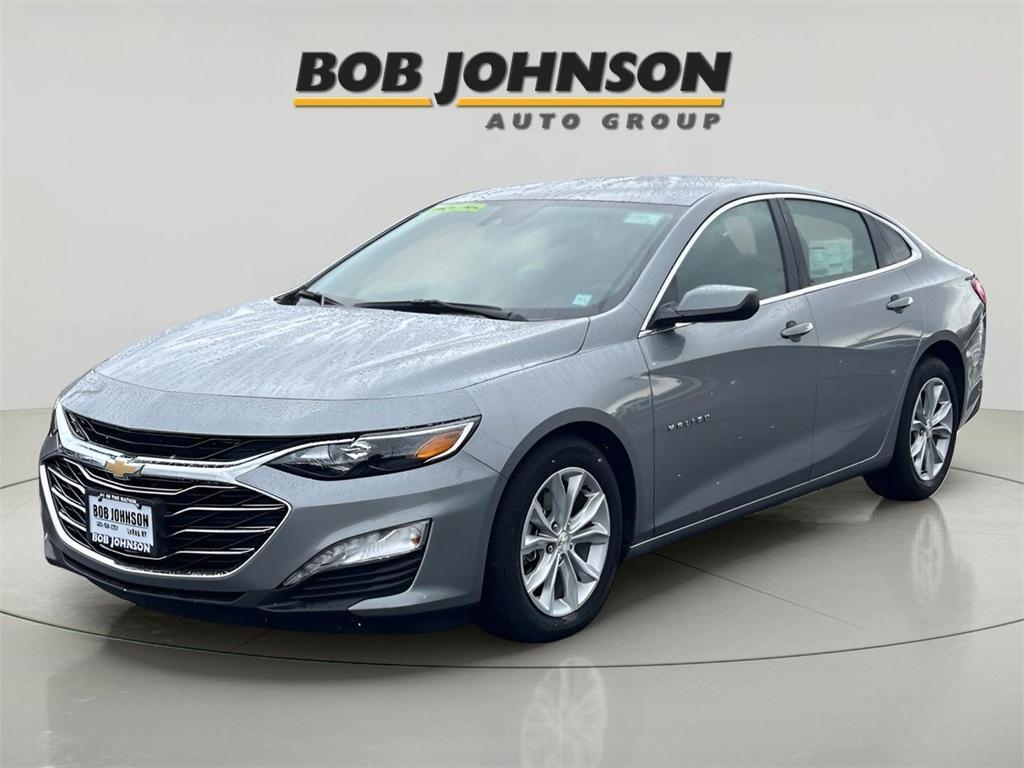 new 2025 Chevrolet Malibu car