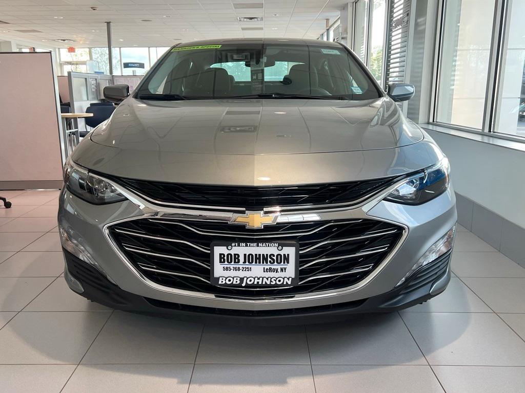 new 2025 Chevrolet Malibu car