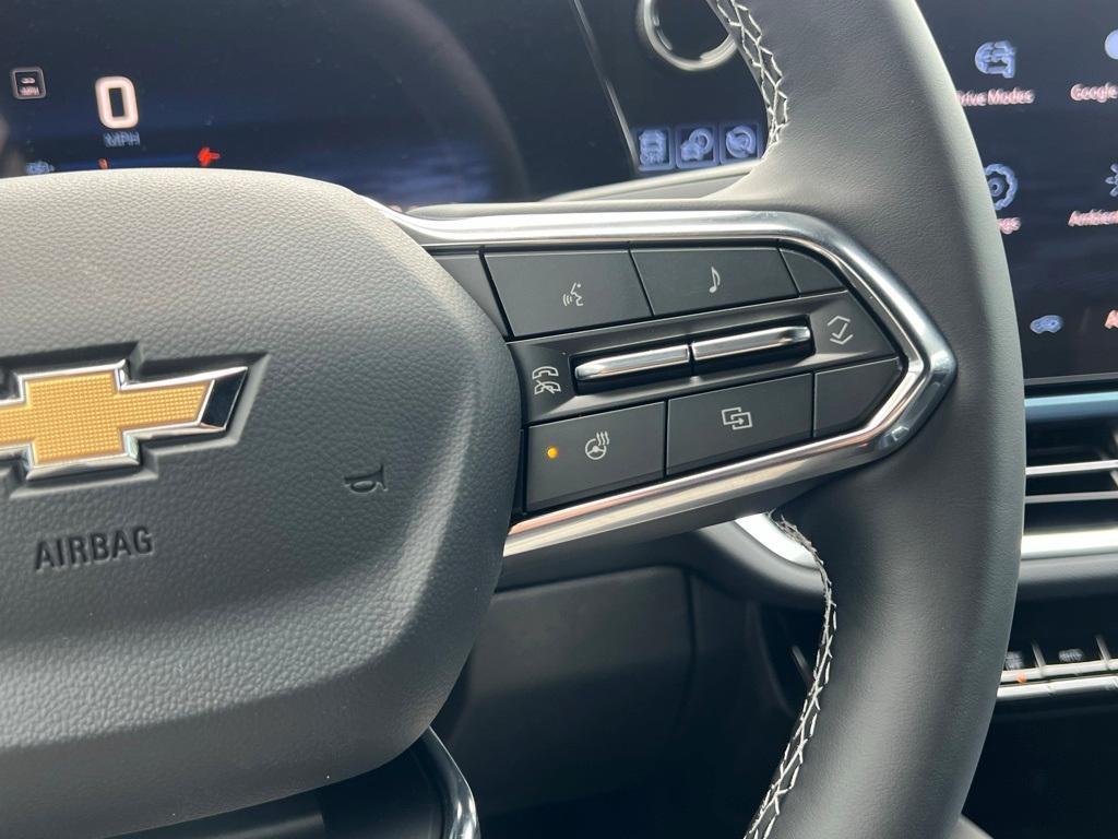 new 2025 Chevrolet Equinox EV car, priced at $44,335