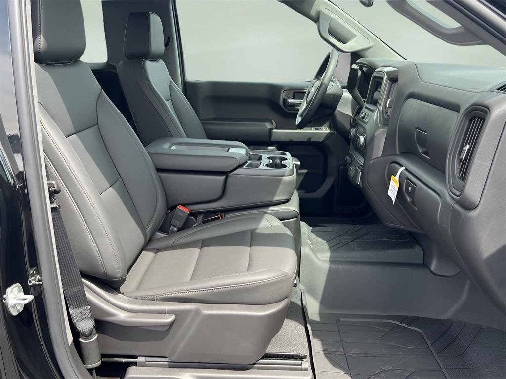 new 2025 Chevrolet Silverado 1500 car, priced at $39,585
