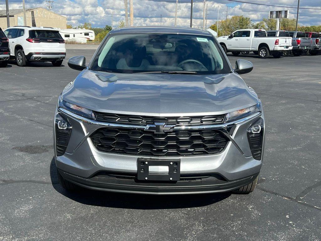 new 2025 Chevrolet Trax car, priced at $23,535