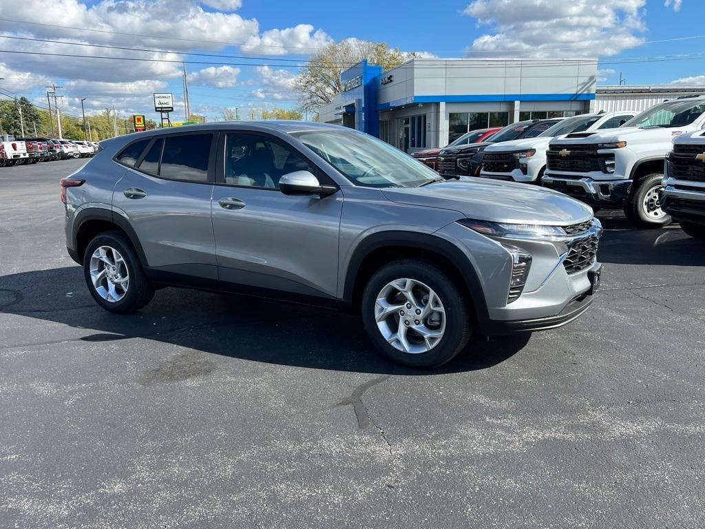 new 2025 Chevrolet Trax car, priced at $23,535