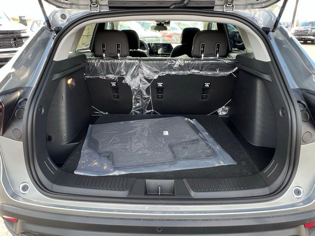 new 2025 Chevrolet Trax car, priced at $23,535