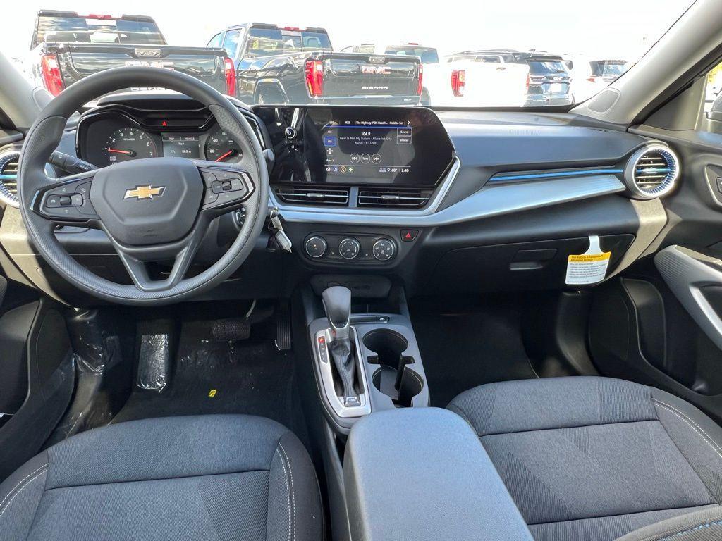 new 2025 Chevrolet Trax car, priced at $23,535