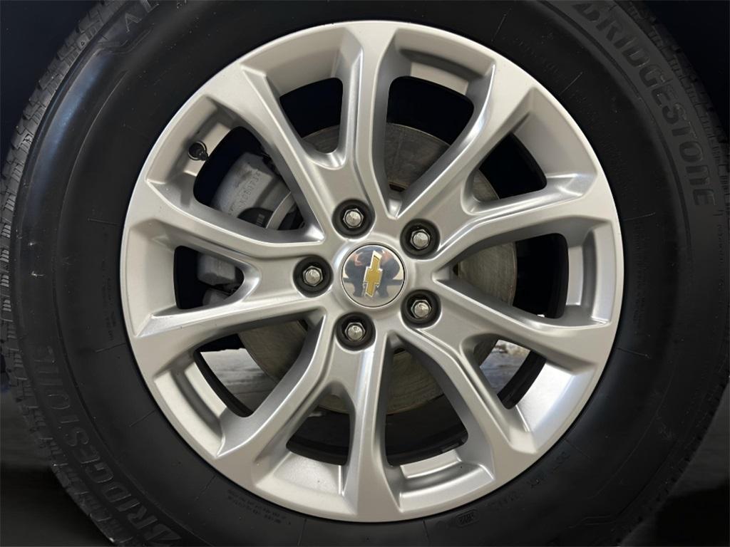 used 2021 Chevrolet Equinox car, priced at $18,854