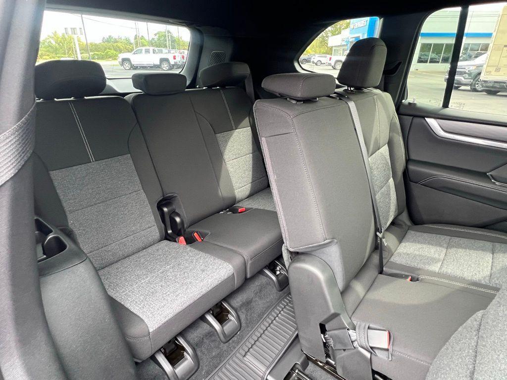 new 2025 GMC Acadia car, priced at $44,135