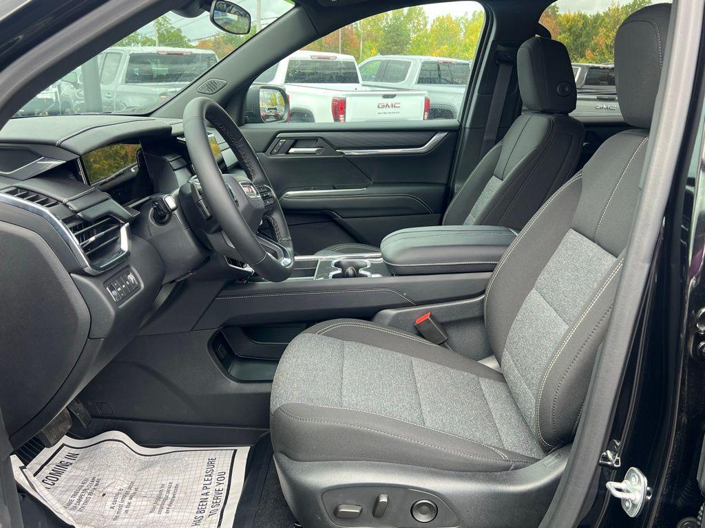 new 2025 GMC Acadia car, priced at $44,135