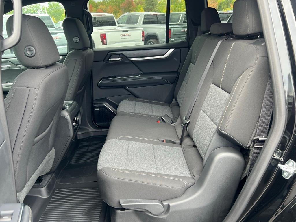 new 2025 GMC Acadia car, priced at $45,635