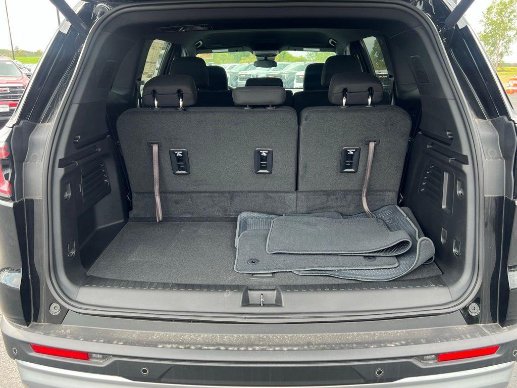 new 2025 GMC Acadia car, priced at $44,135