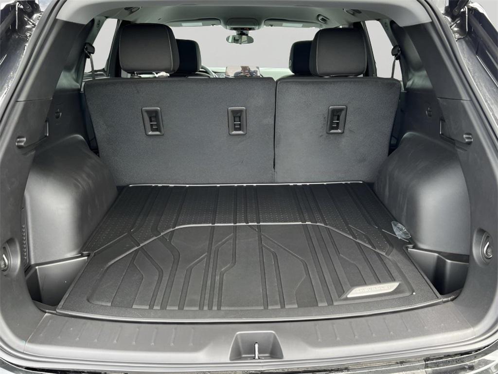 new 2025 Chevrolet Blazer car, priced at $38,995