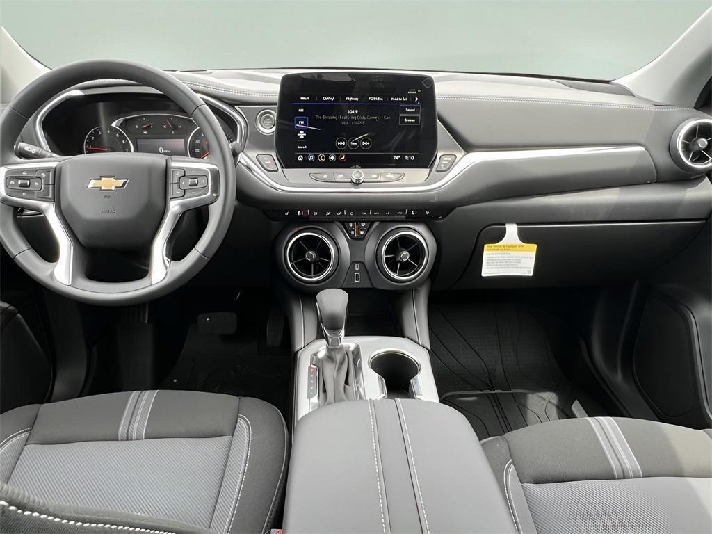 new 2025 Chevrolet Blazer car, priced at $38,995