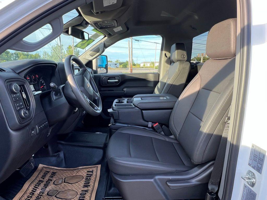 new 2025 Chevrolet Silverado 3500 car, priced at $59,310